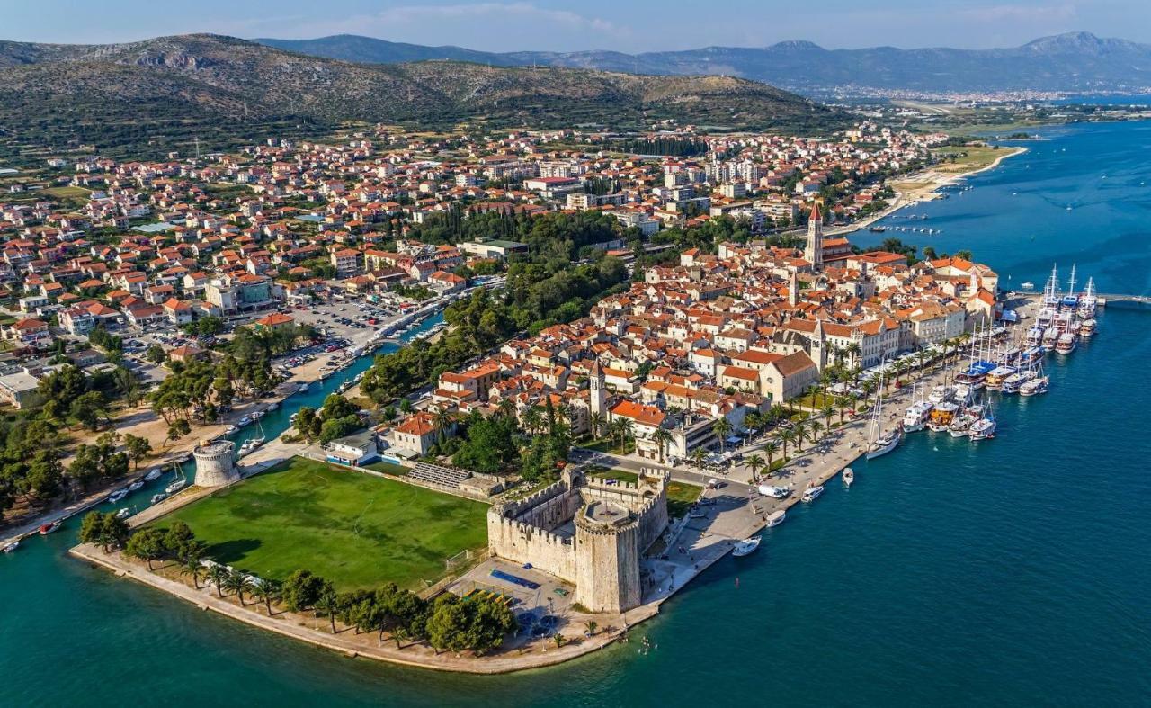 Apartment Ferias Trogir Ngoại thất bức ảnh