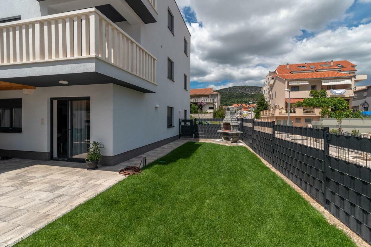 Apartment Ferias Trogir Ngoại thất bức ảnh