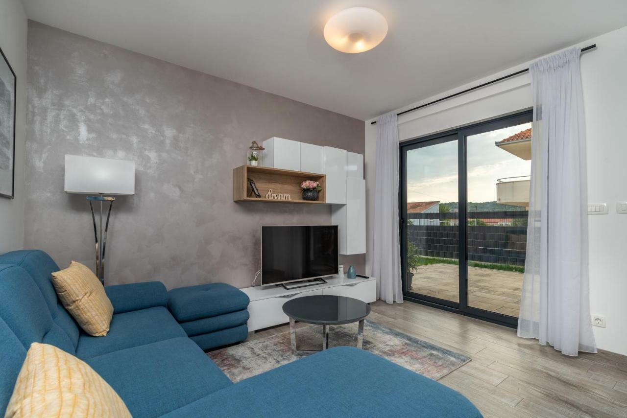 Apartment Ferias Trogir Ngoại thất bức ảnh