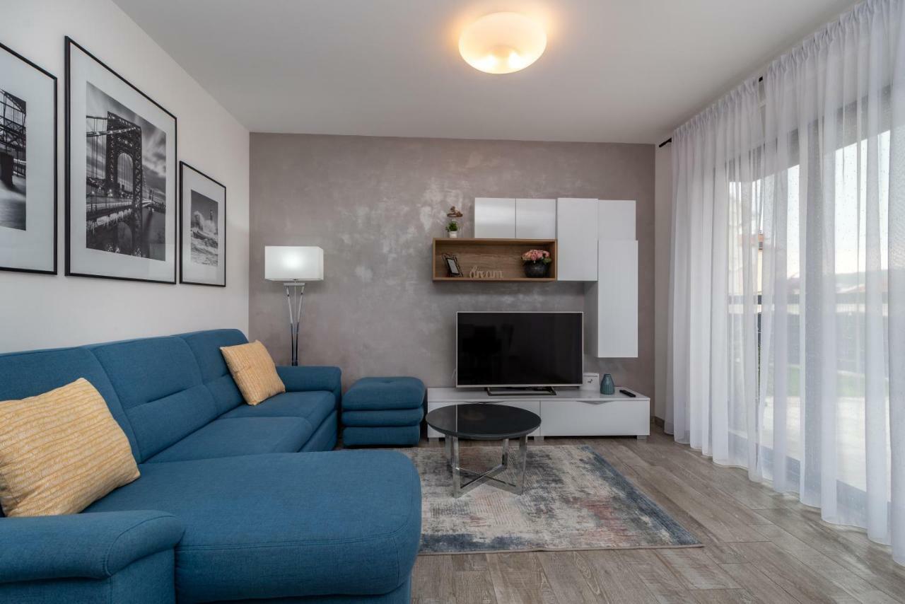Apartment Ferias Trogir Ngoại thất bức ảnh