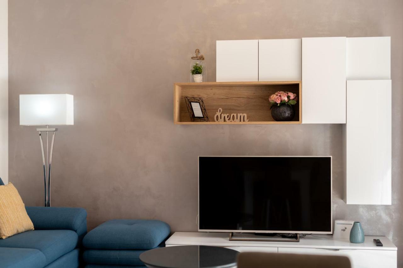 Apartment Ferias Trogir Ngoại thất bức ảnh