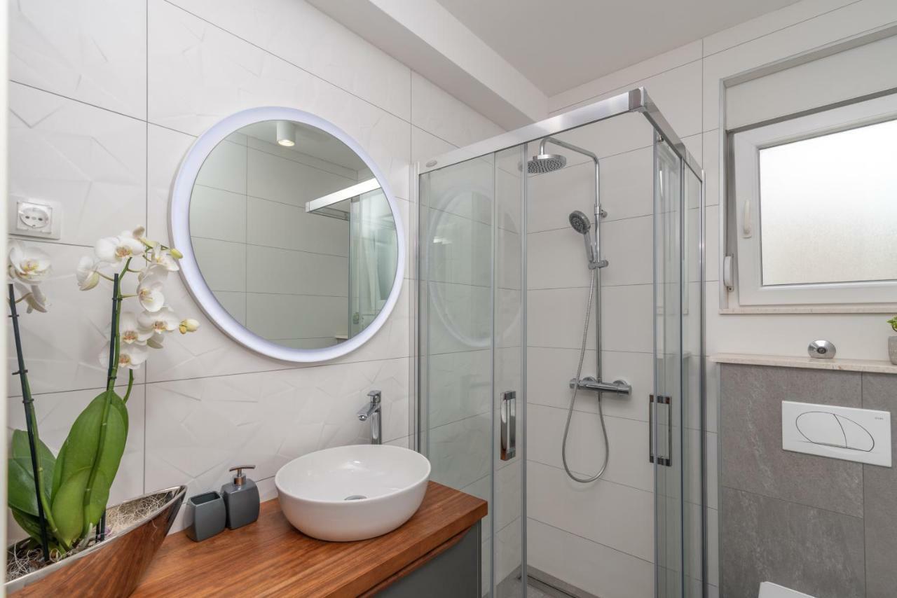 Apartment Ferias Trogir Ngoại thất bức ảnh
